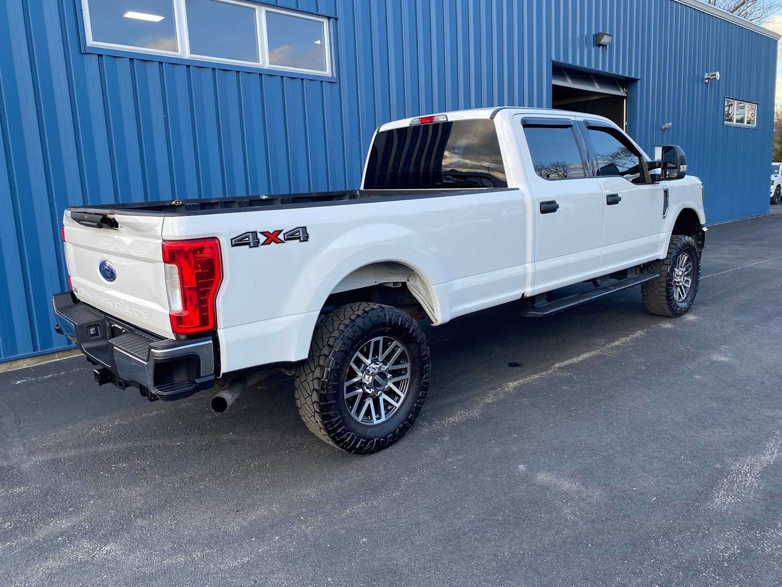 Used 2019 Ford F250 XLT AWD/4WD image 4