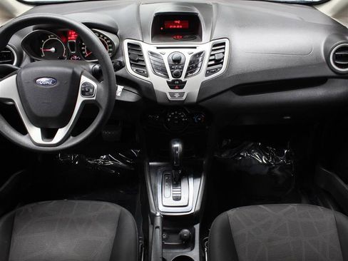 Used 2013 Ford Fiesta SE w/ Super Fuel Economy Pkg image 9