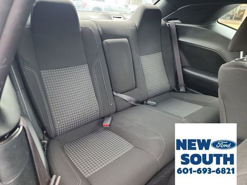 Used 2023 Dodge Challenger SXT image 15