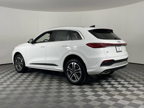 Used 2025 Audi Q5 Premium Plus w/ Premium Plus image 12