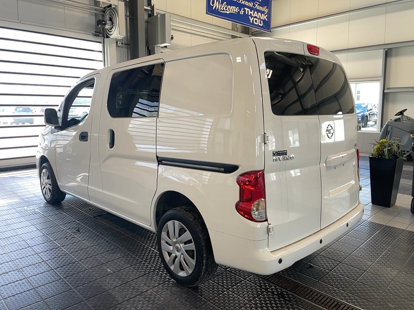 Used 2021 Nissan NV200 SV w/ Sliding Door Glass Package FWD image 19
