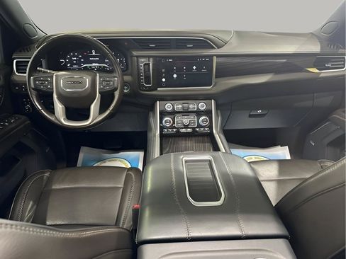 Used 2022 GMC Yukon Denali w/ Denali Ultimate Package AWD/4WD image 11