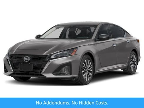 Used 2025 Nissan Altima 2.5 SV FWD image 1