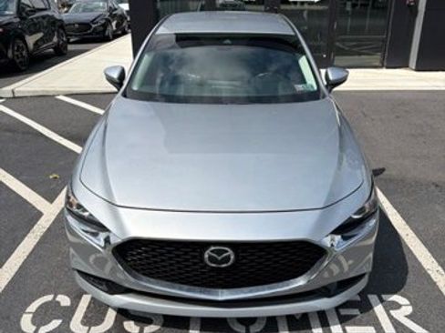 Used 2020 MAZDA MAZDA3 AWD Sedan w/ Preferred Package image 17