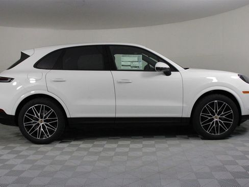 New 2026 Porsche Cayenne image 8