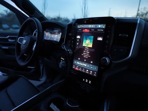 Used 2025 RAM 1500 Laramie image 29