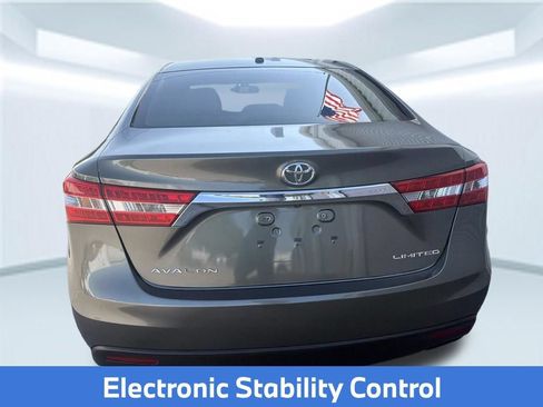 Used 2014 Toyota Avalon XLE Touring FWD image 11