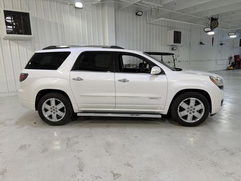 Used 2016 GMC Acadia Denali image 6