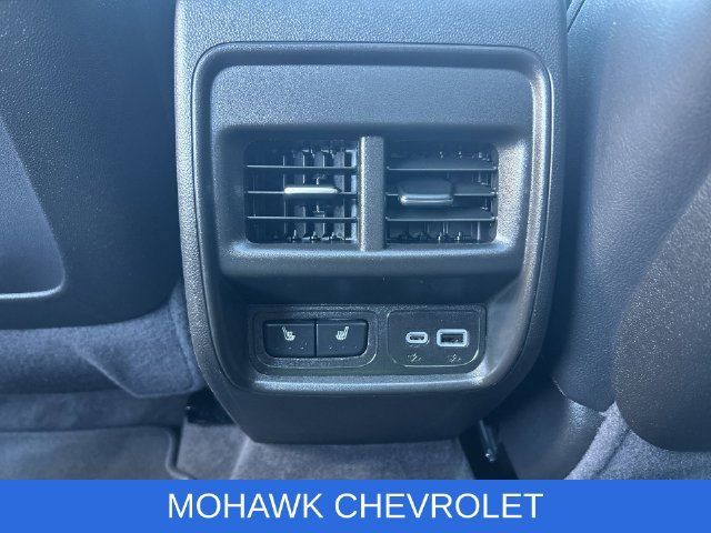 Used 2024 Cadillac XT4 Sport w/ Cold Weather Package AWD/4WD image 22