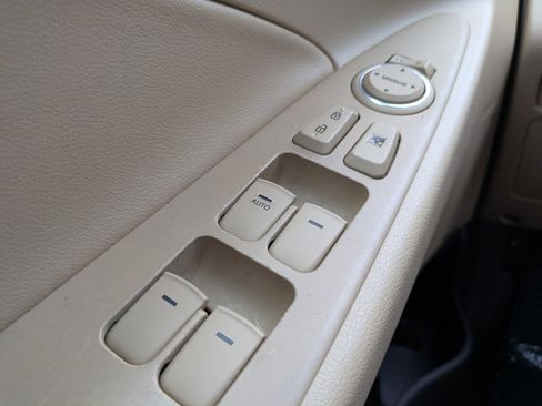 Used 2011 Hyundai Sonata Limited image 20