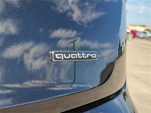 Certified 2025 Audi Q5 2.0T Premium Plus w/ Premium Plus Package image 11