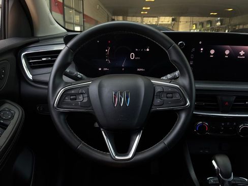 Used 2025 Buick Encore GX Preferred FWD image 31