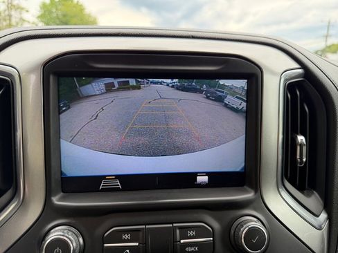 Used 2020 Chevrolet Silverado 1500 LT Trail Boss w/ Convenience Package AWD/4WD image 21