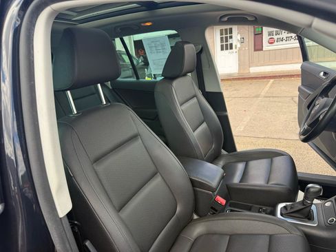 Used 2017 Volkswagen Tiguan Wolfsburg Edition AWD/4WD image 58