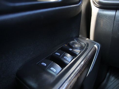 Used 2021 GMC Sierra 1500 Elevation image 14