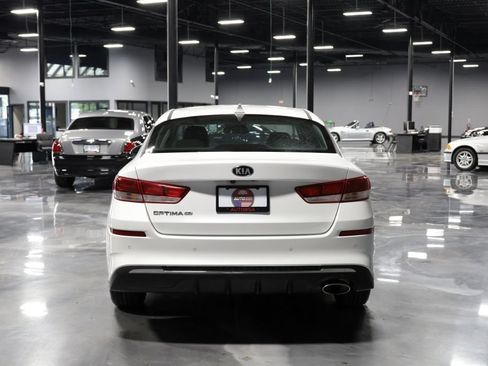 Used 2020 Kia Optima LX FWD image 6
