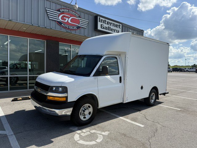 Used 2018 Chevrolet Express 3500 w/ Driver Convenience Package RWD image 1