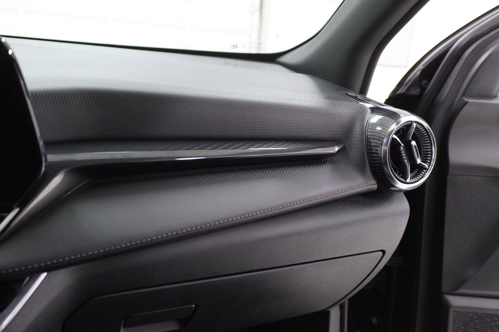 Used 2026 Chevrolet Equinox LT FWD image 19