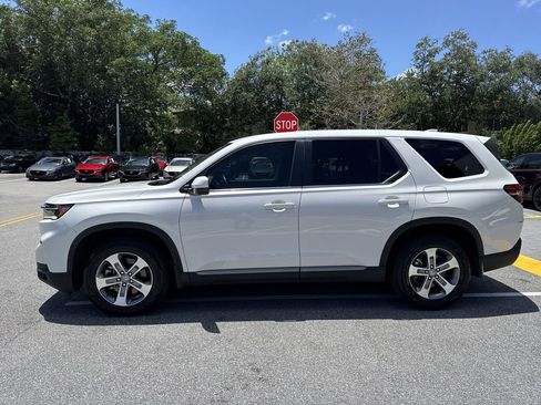 Used 2024 Honda Pilot EX-L image 11