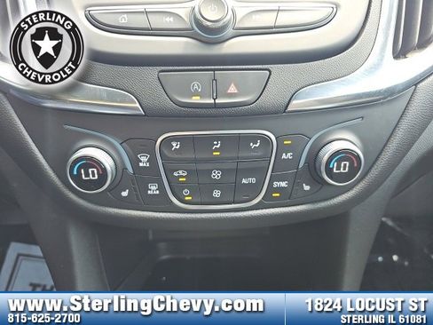 Used 2023 Chevrolet Equinox LT w/ Driver Convenience Package image 14