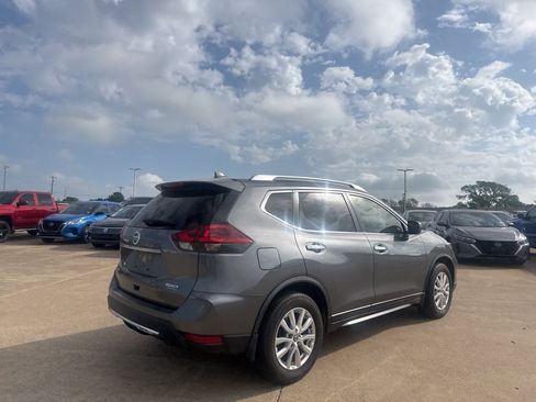 Used 2020 Nissan Rogue S w/ Special Edition Package image 22