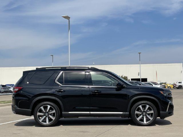 Certified 2025 Honda Pilot Elite image 3