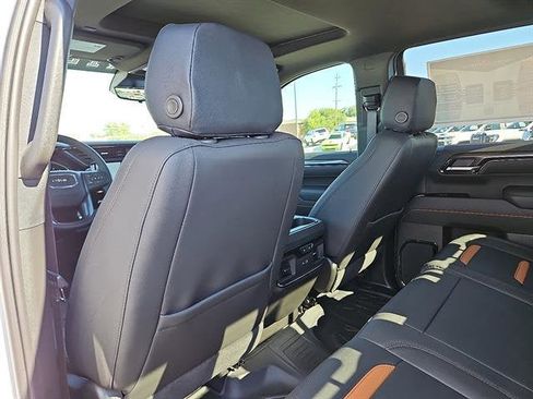 New 2025 GMC Sierra 1500 AT4 w/ AT4 Premium Package image 9
