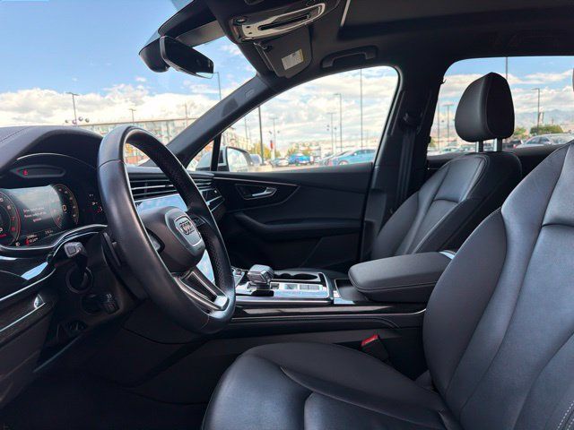 Used 2025 Audi Q7 3.0T Premium Plus AWD/4WD image 23
