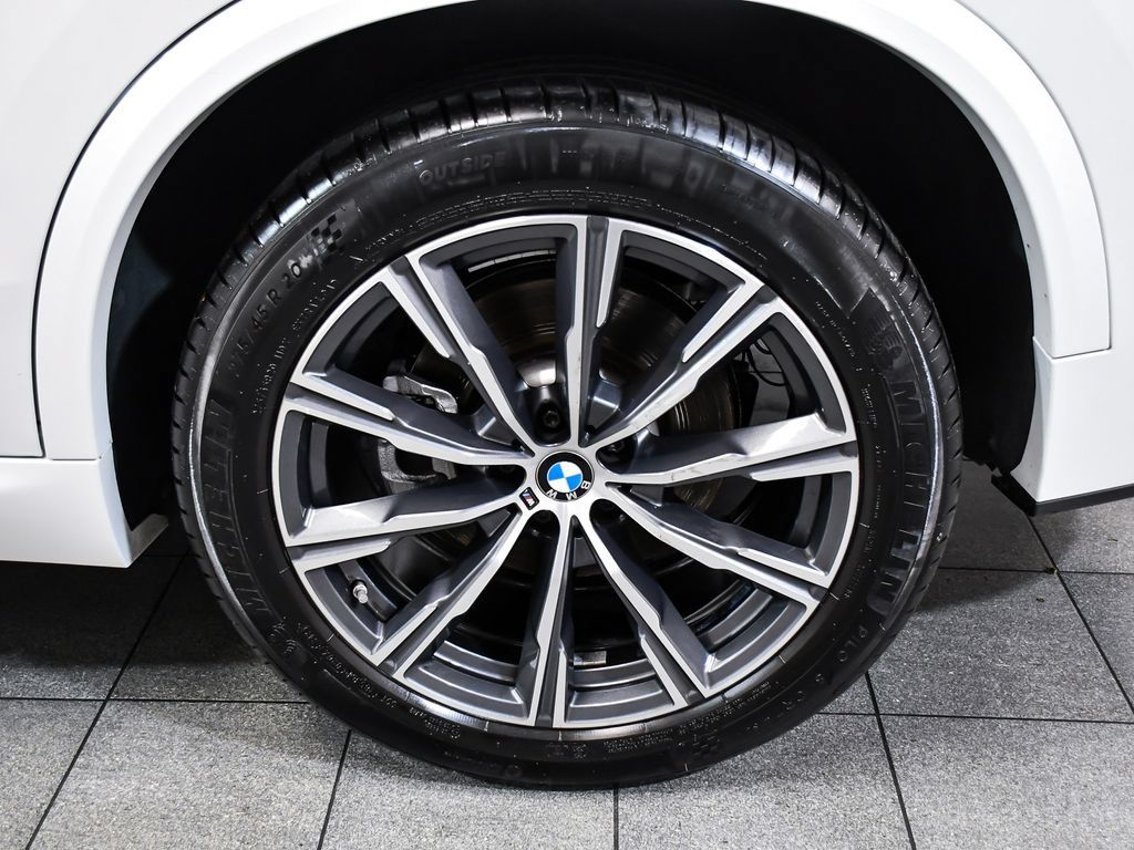 Used 2026 BMW X5 xDrive40i AWD/4WD image 8