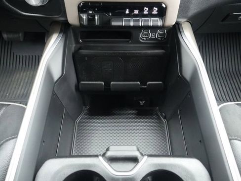 Used 2022 RAM 1500 Laramie AWD/4WD image 28
