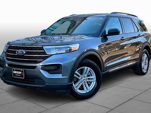 Used 2024 Ford Explorer XLT image 37