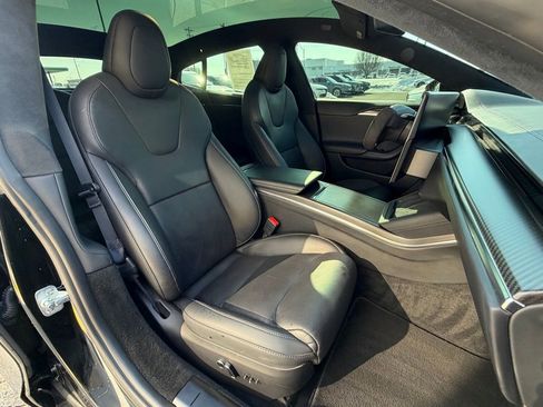 Used 2021 Tesla Model S Plaid image 34
