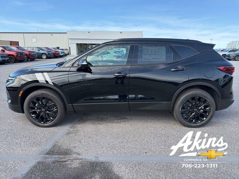 New 2026 Chevrolet Blazer LT w/ LPO, Black Sport Package image 9