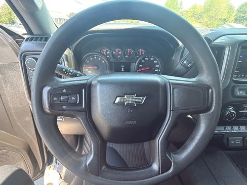 Used 2021 Chevrolet Silverado 1500 Custom Trail Boss AWD/4WD image 17