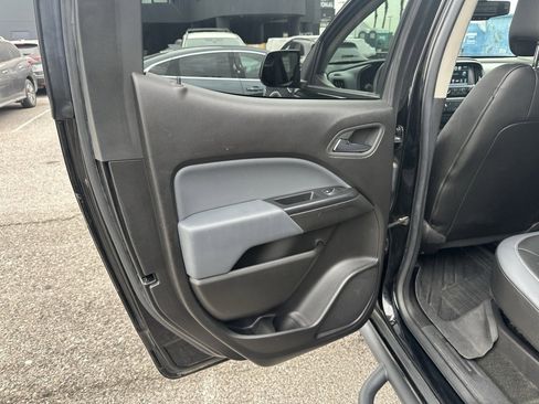 Used 2016 Chevrolet Colorado Z71 image 9