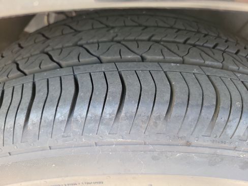 Used 2024 Kia Niro SX Touring image 28