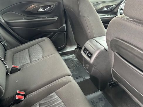 Used 2022 GMC Terrain SLE w/ Driver Convenience Package image 18