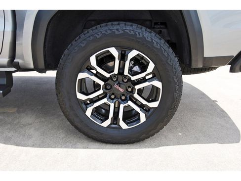 Used 2026 GMC Canyon AT4 w/ Nightfall Essentials Package AWD/4WD image 31