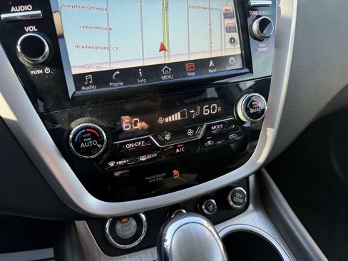Used 2015 Nissan Murano Platinum FWD image 28