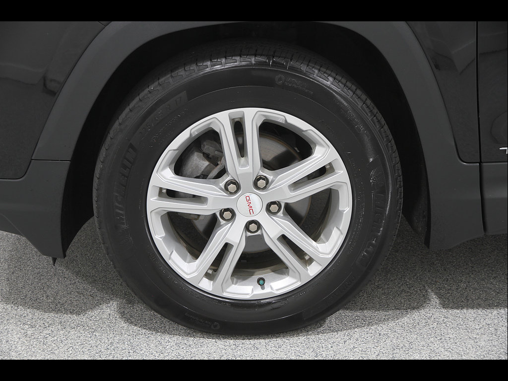 Used 2023 GMC Terrain SLE w/ Driver Convenience Package FWD image 21