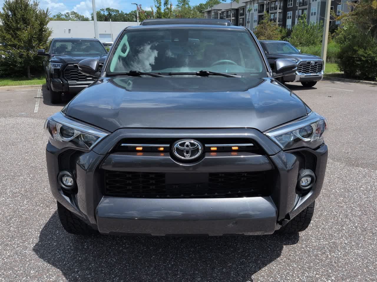 Used 2022 Toyota 4Runner SR5 Premium w/ Moonroof Package RWD image 9