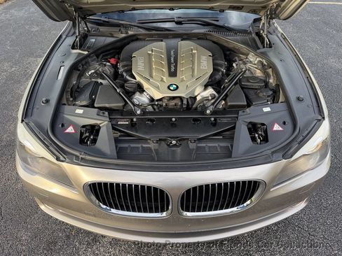 Used 2011 BMW 750i RWD image 91