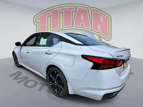 Certified 2024 Nissan Altima 2.5 SR FWD image 4