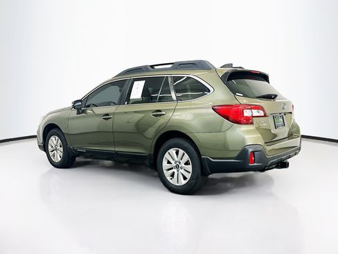 Used 2019 Subaru Outback 2.5i Premium AWD/4WD image 5