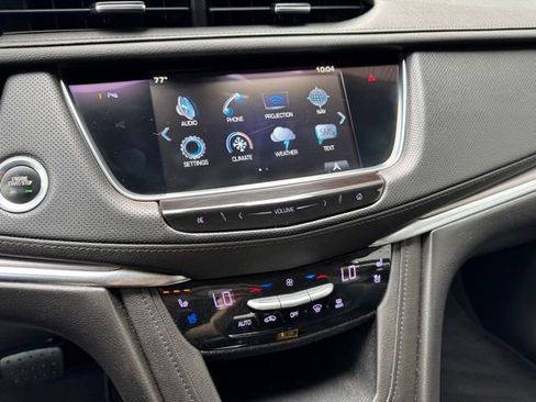 Used 2018 Cadillac XT5 Premium Luxury FWD image 13