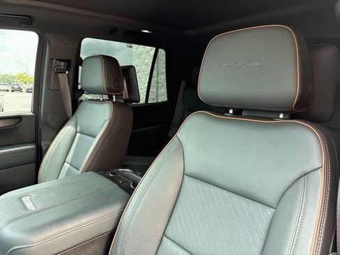 Used 2026 GMC Yukon AT4 w/ AT4 Premium Plus Package AWD/4WD image 13