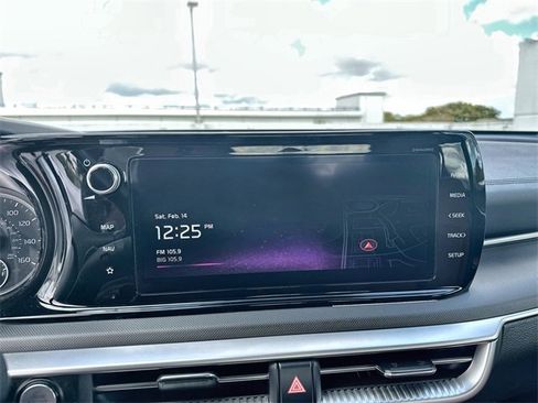 Used 2023 Kia K5 GT-Line image 12