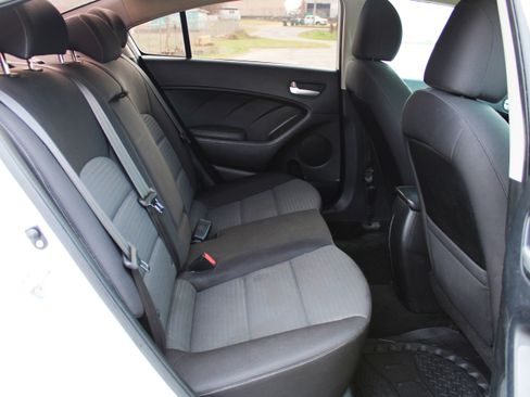 Used 2018 Kia Forte LX w/ LX Popular Package image 40