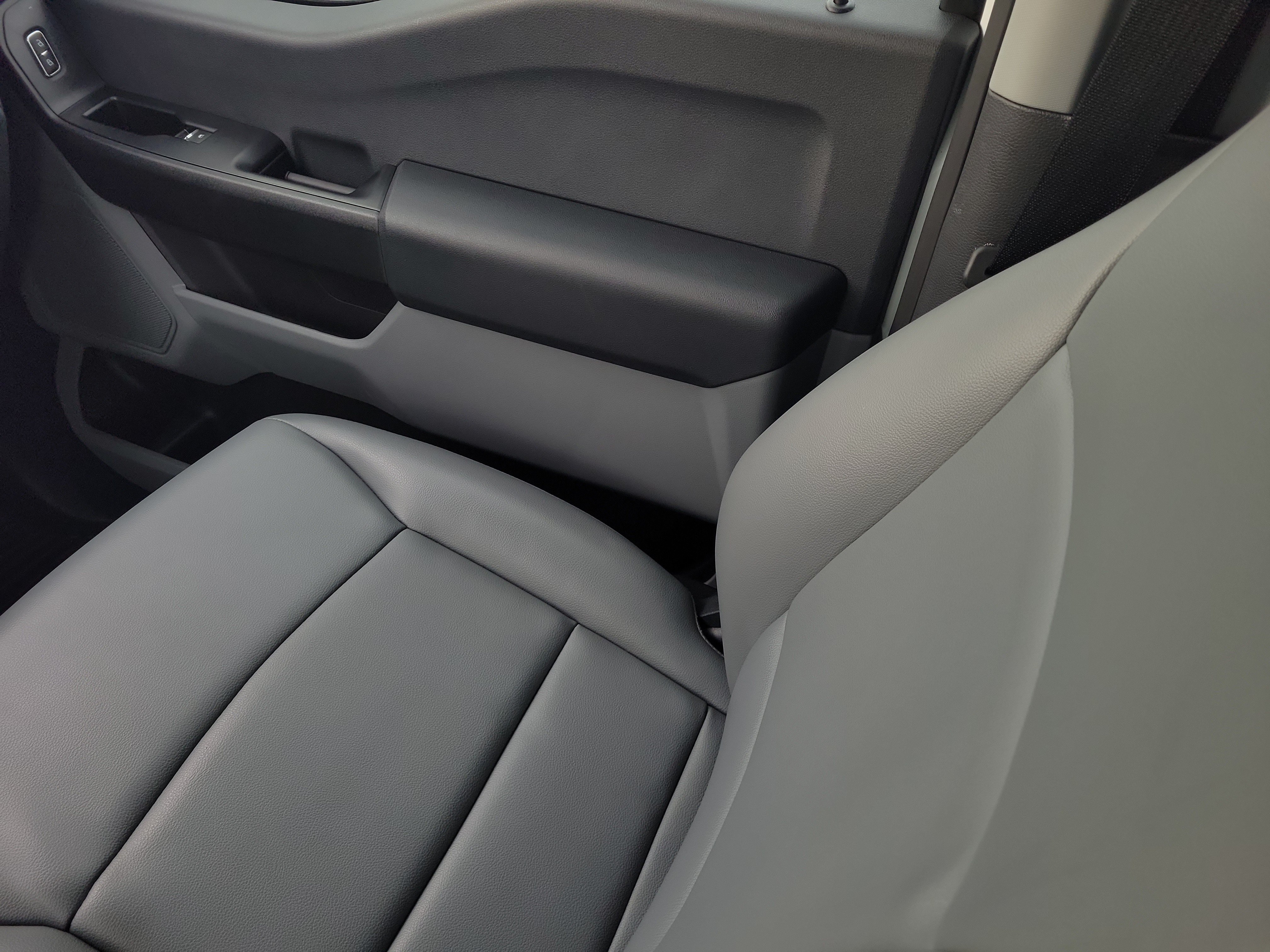 Used 2025 Ford F250 XL AWD/4WD image 16