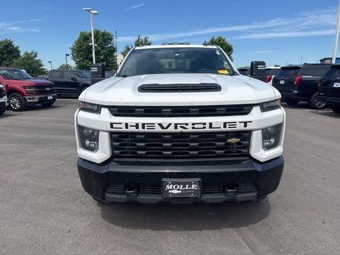 Used 2023 Chevrolet Silverado 2500 Custom w/ Custom Value Package AWD/4WD image 2